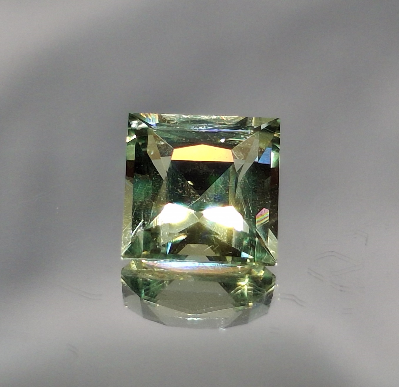 1.485 ct. Yellow Square Montana Sapphire