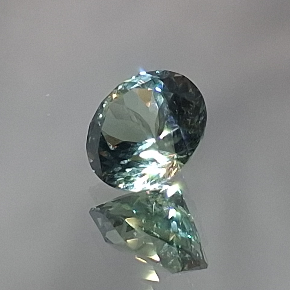 1.395 ct. Bluish Green Round Montana Sapphire